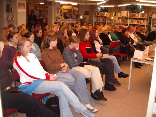 Aus dem Vereinsarchiv: Friedrichs mit Publikum.jpg