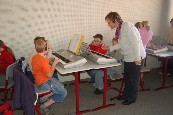 Aus dem Vereinsarchiv: keyboards1.jpg